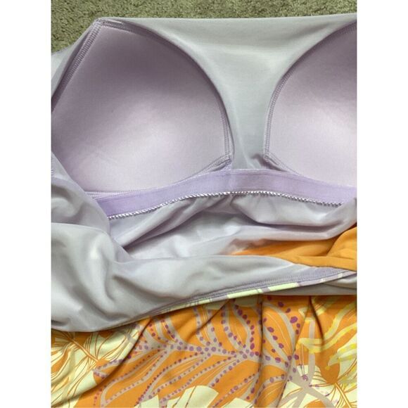 New. CALIA by Carrie Underwood rash guard. Retails $99. Size 12 - Picture 8 of 10